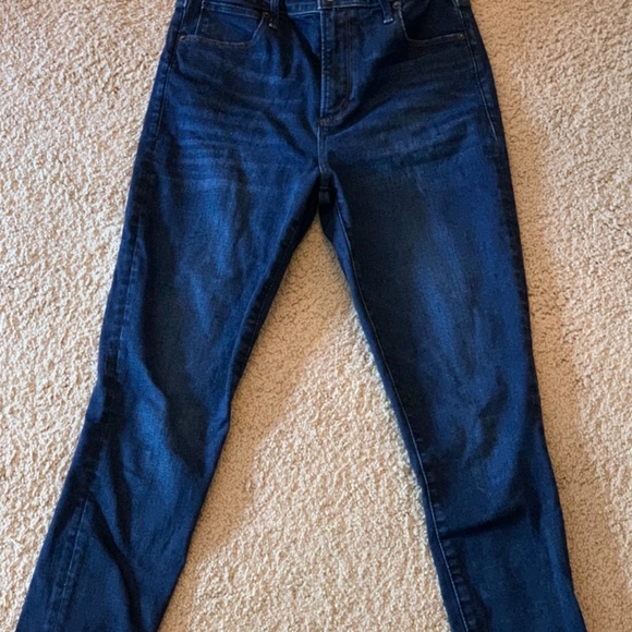 Abercrombie and Fitch “The Super Skinny High Rise” curve love Jeans - Picture 2 of 3